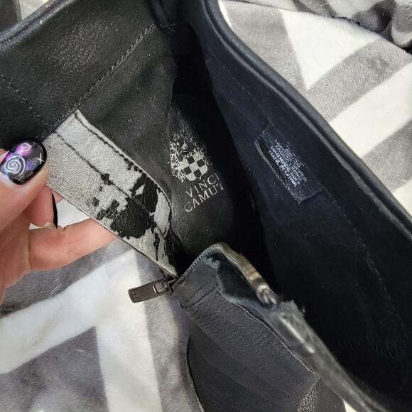 Vince Camuto Black Belta Leather Chunky Heel Bootie Size 8 - Picture 5 of 6